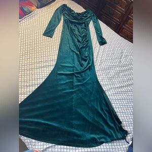 Chic Long Sleeve Emerald Dress